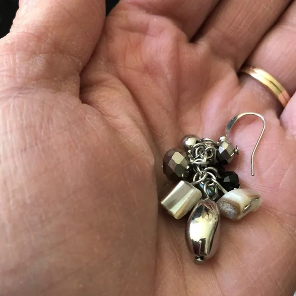 NWT Neutral Colors & Silver Tone Drop Pierced Beaded Earrings! - Picture 3 of 3